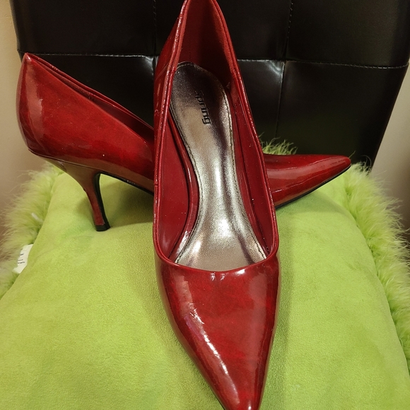 Shoes - Picture 4 of 4